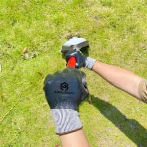 10 Gauge Nitrile-Coated Cut-Resistant Level 5 Safety Work Gloves for Construction