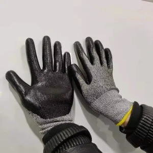 Level 5 Cut-Resistant Nitrile-Coated Safety Gloves Waterproof Oil-Resistant